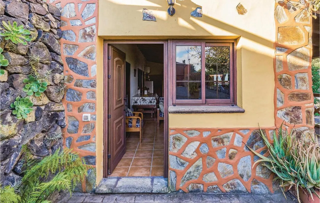 2 Bedroom Amazing Home In Icod El Alto 0*,